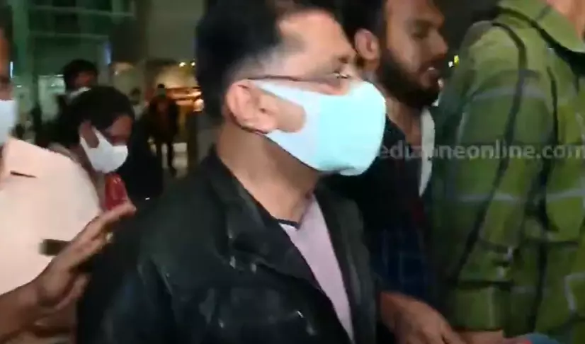 കശ്‍മീരിനെ കുറിച്ച വിവാദ പരാമര്‍ശങ്ങളില്‍ പ്രതികരിക്കാതെ കെ.ടി ജലീല്‍