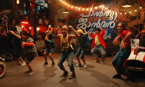 എ പാൽതു ഫാഷൻ ഷോ പ്രോമോ സോങ് എത്തി