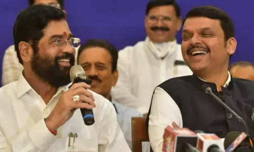 ആഭ്യന്തരവും ധനകാര്യവും സ്വന്തമാക്കി ഫഡ്‌നാവിസ്; മുഖ്യമന്ത്രി ഷിൻഡെക്ക് കിട്ടിയത് നഗര വികസന വകുപ്പിന്റെ ചുമതല