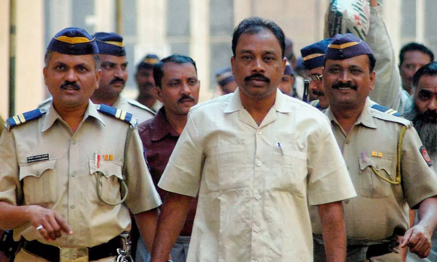 ബിൽക്കീസ് ബാനു കേസ്: ജീവപര്യന്തം തടവിന് ശിക്ഷിക്കപ്പെട്ട 11 പ്രതികളെയും ഗുജറാത്ത് സർക്കാർ വിട്ടയച്ചു ബിൽക്കീസ് ബാനു കേസ്: ജീവപര്യന്തം തടവിന് ശിക്ഷിക്കപ്പെട്ട 11 പ്രതികളെയും ഗുജറാത്ത് സർക്കാർ വിട്ടയച്ചു