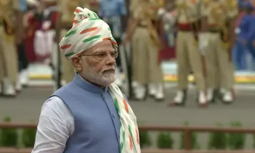 സ്വാതന്ത്ര്യദിന പ്രസംഗത്തിൽ സവർക്കറെ അനുസ്മരിച്ച് പ്രധാനമന്ത്രി സ്വാതന്ത്ര്യദിന പ്രസംഗത്തിൽ സവർക്കറെ അനുസ്മരിച്ച് പ്രധാനമന്ത്രി