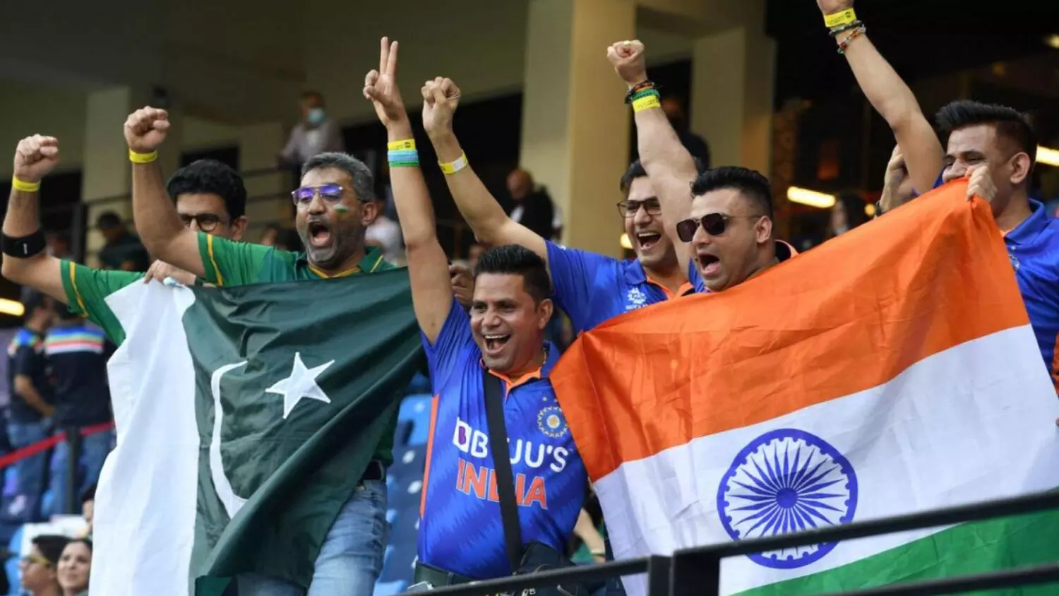 ഏഷ്യാകപ്പ്; ഇന്ത്യ-പാകിസ്ഥാൻ മത്സരത്തിന്റെ ടിക്കറ്റുകൾ രണ്ടര മണിക്കൂറിനുള്ളിൽ വിറ്റുതീർന്നു ഏഷ്യാകപ്പ്; ഇന്ത്യ-പാകിസ്ഥാൻ മത്സരത്തിന്റെ ടിക്കറ്റുകൾ രണ്ടര മണിക്കൂറിനുള്ളിൽ വിറ്റുതീർന്നു