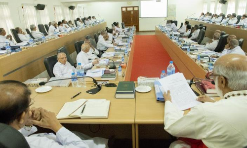 കുർബാന ഏകീകരണത്തെ ചൊല്ലിയുളള തർക്കങ്ങൾക്കിടെ സിറോ മലബാർ സഭ സിനഡ്  ഇന്ന് കൊച്ചിയില്‍