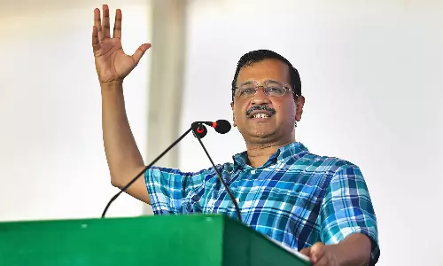 ​ഗുജറാത്തിൽ ആംആദ്മിയെ അധികാരത്തിലെത്തിച്ചാൽ സൗജന്യമായി മികച്ച വിദ്യാഭ്യാസം; തെരഞ്ഞെടുപ്പ് വാഗ്ദാനവുമായി കെജ്‌രിവാൾ