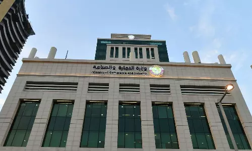 ഇസ്‌ലാമിക മൂല്യങ്ങൾക്ക് വിരുദ്ധമായ ഉൽപ്പന്നങ്ങൾ വിൽക്കരുത്; നിയമം ലംഘിക്കുന്നവർക്ക് ഖത്തറിൽ 10 ലക്ഷം റിയാൽ വരെ പിഴ