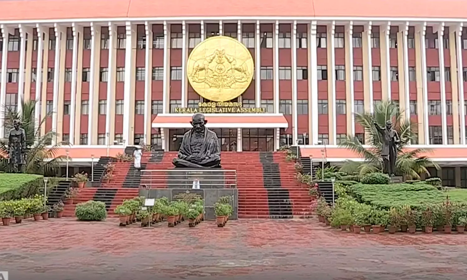 ലോകായുക്ത നിയമ ഭേദഗതി: സിപിഎം - സിപിഐ ഉഭയകക്ഷി ചർച്ച ഉടൻ ലോകായുക്ത നിയമ ഭേദഗതി: സിപിഎം - സിപിഐ ഉഭയകക്ഷി ചർച്ച ഉടൻ