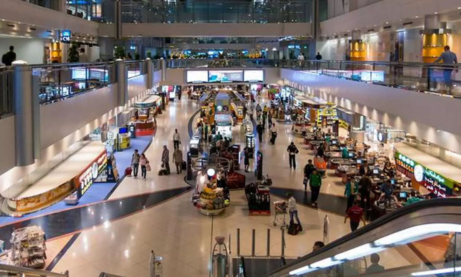 തിരക്കിലേക്ക് വീണ്ടും ദുബൈ വിമാനത്താവളം; മൂന്നുമാസം 1.42കോടി യാത്രക്കാർ തിരക്കിലേക്ക് വീണ്ടും ദുബൈ വിമാനത്താവളം; മൂന്നുമാസം 1.42കോടി യാത്രക്കാർ