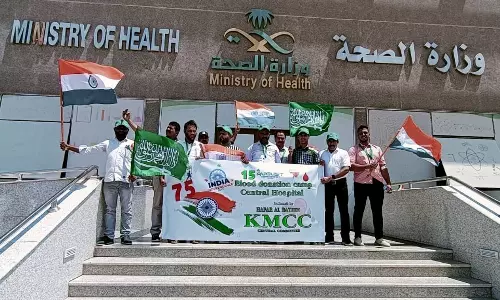 രക്തദാന ക്യാമ്പ് നടത്തി   കെ.എം.സി.സിയുടെ സ്വാതന്ത്ര്യ ദിനാഘോഷം