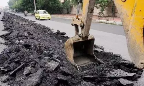 ആവശ്യത്തിന് ടാറില്ല, റോഡിന് കനമില്ല; ഓപ്പറേഷൻ സരൾ രാസ്തയിൽ നിരവധി കണ്ടെത്തലുകൾ