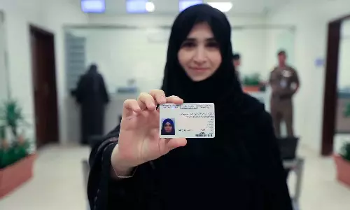 സൗദിയിൽ 2023 ജൂൺ മുതൽ വിദഗ്ധ തൊഴിലാളികൾക്ക് പ്രൊഫഷണൽ ലൈസൻസ് നിർബന്ധം