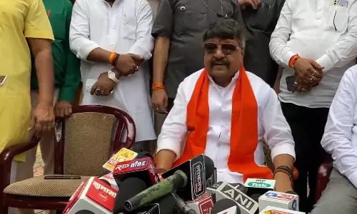 ആൺസുഹൃത്തുക്കളെ നിരന്തരം മാറ്റുന്ന വിദേശ വനിതകളെപ്പോലെയാണ് നിതീഷ് കുമാർ; വിവാദ പരാമർശവുമായി ബിജെപി നേതാവ്