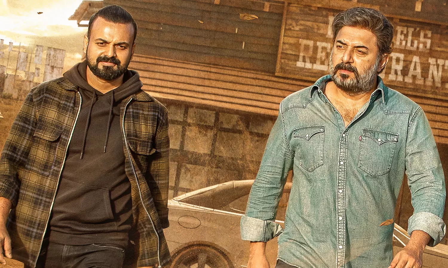 ചാക്കോച്ചൻ വീണ്ടും ഹിറ്റടിക്കുമോ? ഒറ്റ് ഓണത്തിന്, ട്രെയിലർ പുറത്ത് ചാക്കോച്ചൻ വീണ്ടും ഹിറ്റടിക്കുമോ? ഒറ്റ് ഓണത്തിന്, ട്രെയിലർ പുറത്ത്