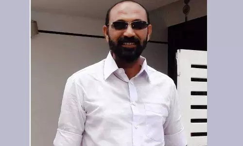 സൈഡ് കൊടുക്കാത്തതിനെ ചൊല്ലി തർക്കം; മകന് നേരെ ബസ് ജീവനക്കാർ കത്തിവീശുന്നത് കണ്ട പിതാവ് കുഴഞ്ഞുവീണ് മരിച്ചു