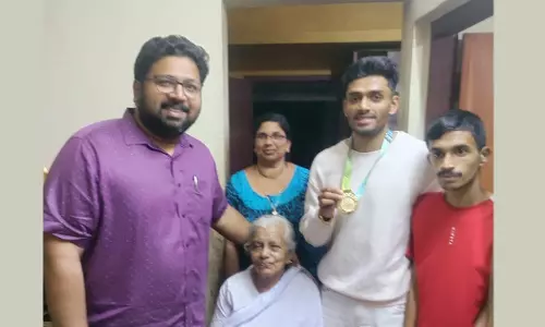 കോമണ്‍വെല്‍ത്ത് ഗെയിംസ് വിജയികളെ സര്‍ക്കാര്‍ തിരിഞ്ഞുനോക്കിയില്ലെന്ന് ശബരീനാഥന്‍