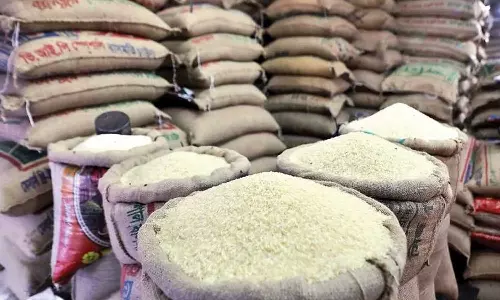 കുറുവ അരിക്ക് 40 രൂപ, ജയ അരിക്ക് 52 രൂപ; സംസ്ഥാനത്ത് അരിവില കുതിച്ചുയരുന്നു