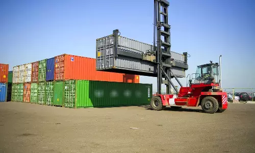 കുവൈത്തിന്റെ എണ്ണയിതര കയറ്റുമതിയിൽ വർധന; 60% വളർച്ചയെന്ന് റിപ്പോർട്ട് കുവൈത്തിന്റെ എണ്ണയിതര കയറ്റുമതിയിൽ വർധന; 60% വളർച്ചയെന്ന് റിപ്പോർട്ട്