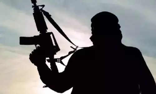 ജമ്മു കശ്മീരിൽ തീവ്രവാദി പിടിയിൽ; ആയുധങ്ങൾ കണ്ടെടുത്തു