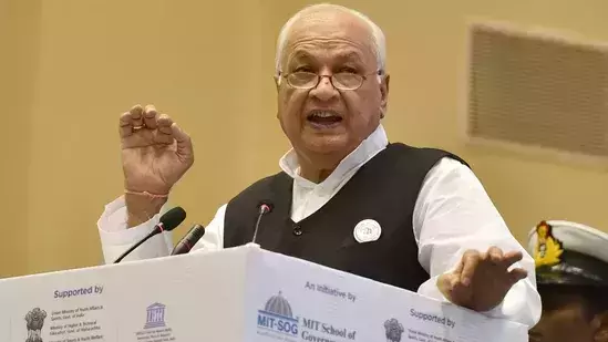 ഗവർണറുടെ നടപടി അതിരുവിട്ടു; ആരിഫ് മുഹമ്മദ് ഖാനെതിരെ കണ്ണൂർ സർവ്വകലാശാല സിൻഡിക്കേറ്റ്