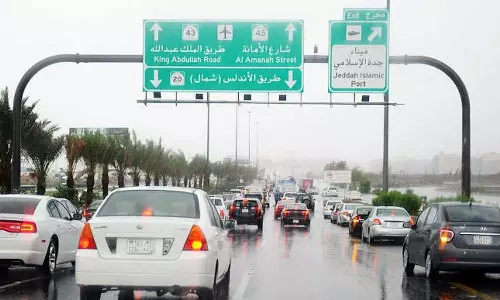 താൽക്കാലിക ഡ്രൈവിങ് ലൈസൻസ് ഉള്ളവർക്ക് രാജ്യത്തിന് പുറത്തേക്ക് വാഹനവുമായി പോകാൻ അനുമതിയില്ല