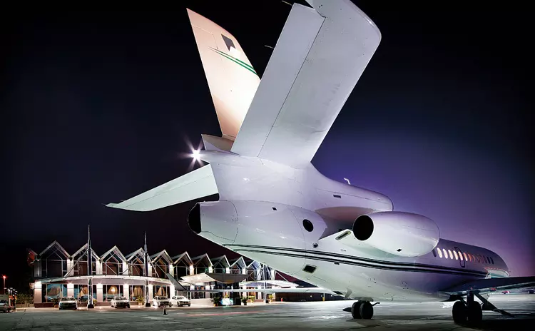 അബൂദബിയിലെ അൽ ബത്തീൻ എക്സിക്യൂട്ടീവ് വിമാനത്താവളം വീണ്ടും തുറന്നു അബൂദബിയിലെ അൽ ബത്തീൻ എക്സിക്യൂട്ടീവ് വിമാനത്താവളം വീണ്ടും തുറന്നു