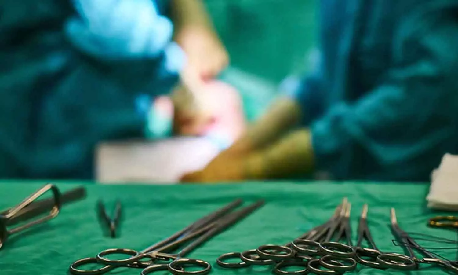 മദ്യപാനത്തിനിടെ യുവാവിന്റെ സ്വകാര്യ ഭാഗത്ത് സ്റ്റീൽ ഗ്ലാസ് കുത്തിക്കയറ്റി സുഹൃത്തുക്കൾ; പുറത്തെടുത്തത് 10 ദിവസത്തിന് ശേഷം