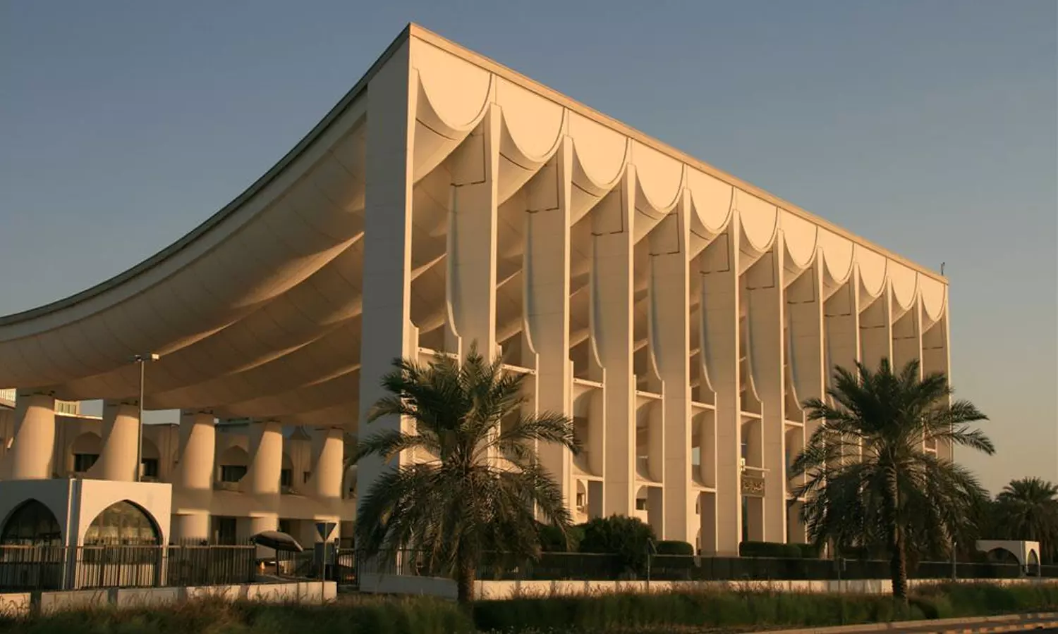 കുവൈത്തിൽ ദേശീയ അസംബ്ലിയായ മജ്ലിസുൽ ഉമ്മയിലേക്കുള്ള പൊതുതെരഞ്ഞെടുപ്പ് അടുത്തമാസം കുവൈത്തിൽ ദേശീയ അസംബ്ലിയായ മജ്ലിസുൽ ഉമ്മയിലേക്കുള്ള പൊതുതെരഞ്ഞെടുപ്പ് അടുത്തമാസം