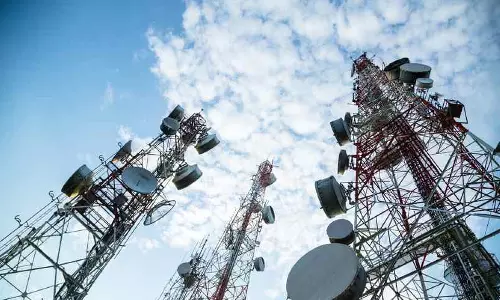 ഒമാനിൽ ടെലികോം മേഖലയിലെ ചില ജോലികളിൽ വിദേശികൾക്ക് വിലക്ക് ഒമാനിൽ ടെലികോം മേഖലയിലെ ചില ജോലികളിൽ വിദേശികൾക്ക് വിലക്ക്