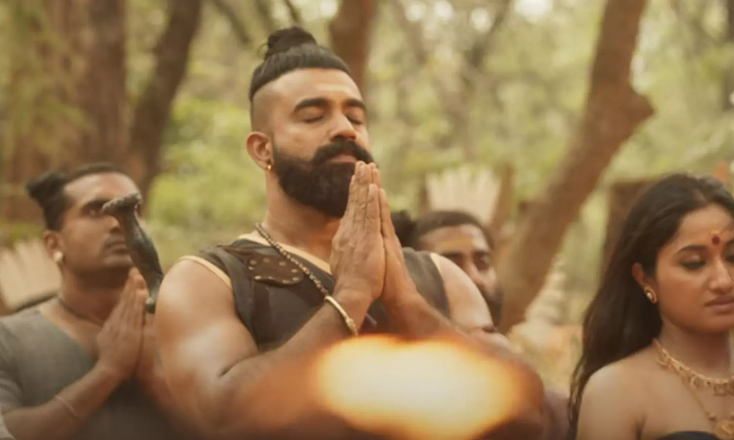 ഇത് ഒരുണര്‍ത്തു പാട്ടാണ്; പത്തൊമ്പതാം നൂറ്റാണ്ടിലെ ആദ്യ ഗാനമെത്തി