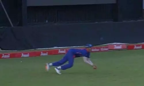 ശുഭ്മാൻ ഗില്ലിന്റെ ഈ ക്യാച്ച് ഇല്ലായിരുന്നുവെങ്കിൽ... ശുഭ്മാൻ ഗില്ലിന്റെ ഈ ക്യാച്ച് ഇല്ലായിരുന്നുവെങ്കിൽ...