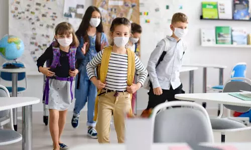 യുഎഇയിലെ പുതിയ അധ്യയനവർഷം ആദ്യദിനം പിസിആർ ഫലം വേണം; ക്ലാസിൽ മാസ്‌ക് നിബന്ധന തുടരും