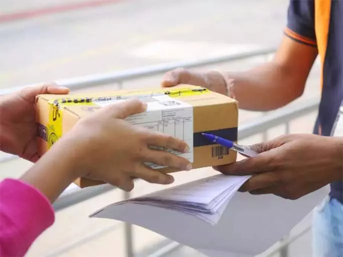 17,000 രൂപയുടെ മൊബൈല്‍ ഫോണ്‍ ഓര്‍ഡര്‍ ചെയ്തു; കയ്യില്‍ കിട്ടിയത് പഴയ പൗഡര്‍ ടിന്നുകള്‍