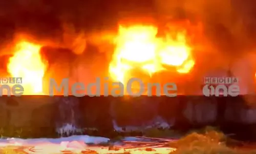 ഫറോക്കിലെ തീപിടിത്തം; സ്ഥാപനത്തിനെതിരെ കേസ്