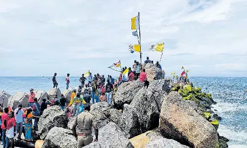 വിഴിഞ്ഞം സമരക്കാരുടെ ആവശ്യം അംഗീകരിക്കാതെ സർക്കാർ; ചർച്ച പരാജയം