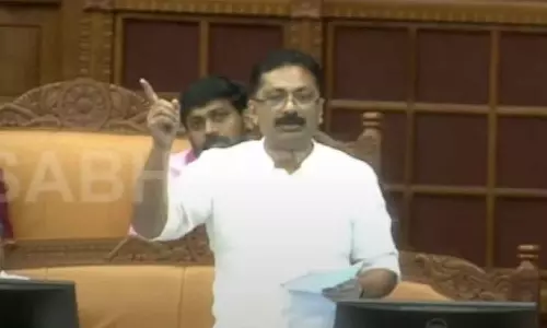 രാജ്യത്തിന് വേണ്ടി അതിർത്തിയിൽ ജീവിതം സമർപ്പിച്ചയാളുടെ മകളുടെ മകനാണ് ഞാൻ: വിശദീകരണവുമായി കെ.ടി ജലീൽ