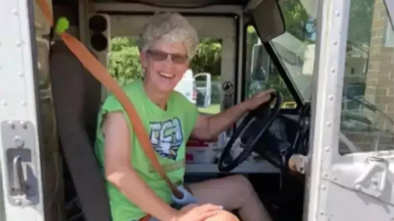 ഫ്ലോറിഡയില്‍ നായകളുടെ കൂട്ട ആക്രമണത്തില്‍ തപാല്‍ ജീവനക്കാരിക്ക് ദാരുണാന്ത്യം