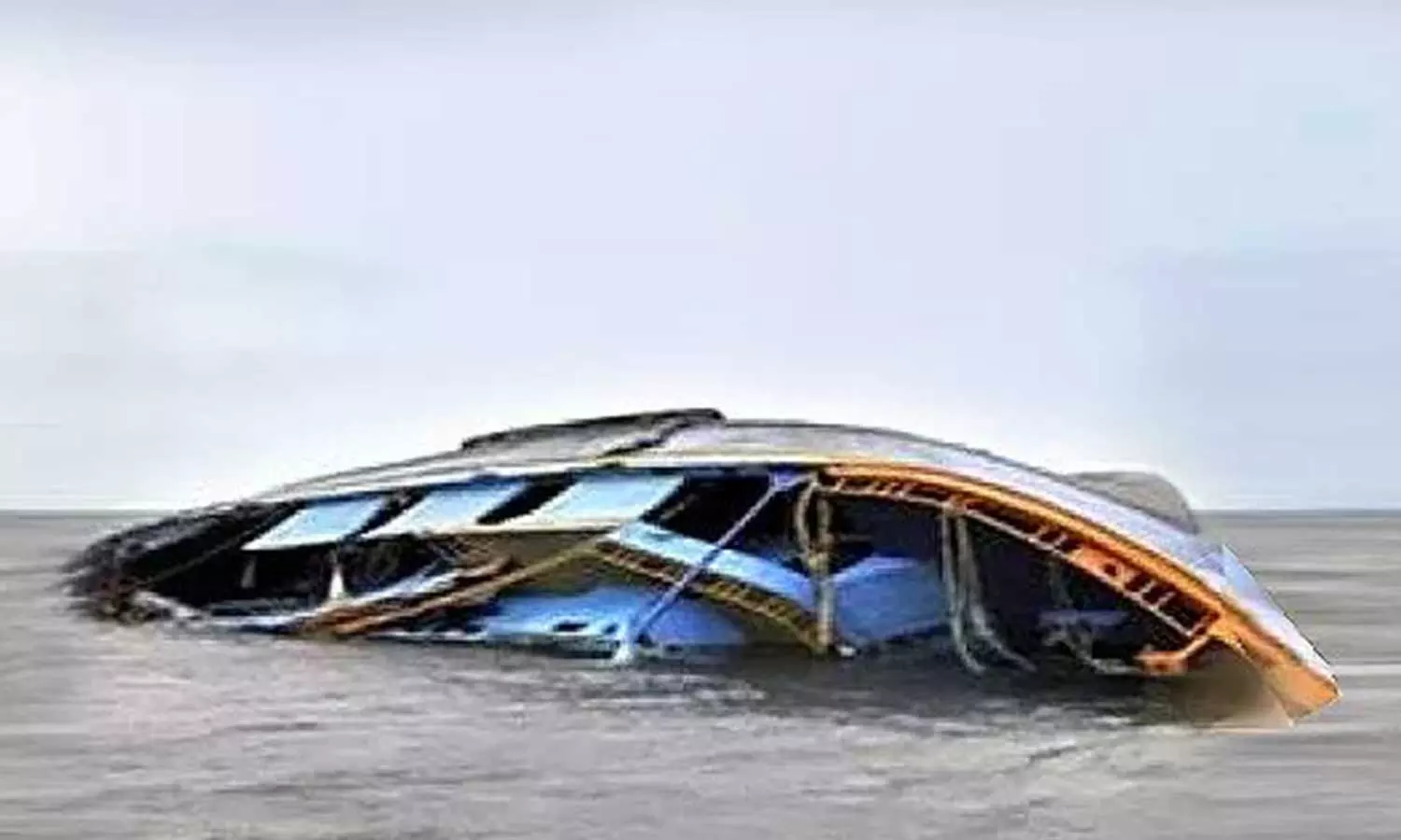 വടകര ചോമ്പാലയിൽ തോണി മറിഞ്ഞ് രണ്ടു മരണം