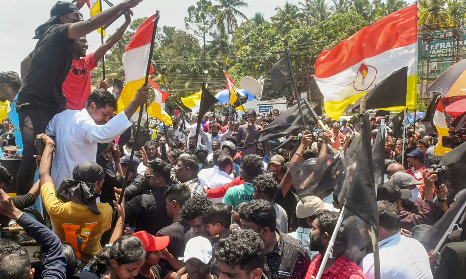 വിഴിഞ്ഞം സമരക്കാരുമായി മുഖ്യമന്ത്രി നടത്തിയ ചർച്ചയും പരാജയം