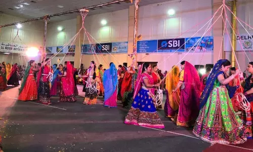 ചരടുപിന്നിക്കളിക്ക് ബഹ്റൈനിൽ പുനർജനി; ഒരുക്കങ്ങൾ പുരോഗമിക്കുന്നു ചരടുപിന്നിക്കളിക്ക് ബഹ്റൈനിൽ പുനർജനി; ഒരുക്കങ്ങൾ പുരോഗമിക്കുന്നു