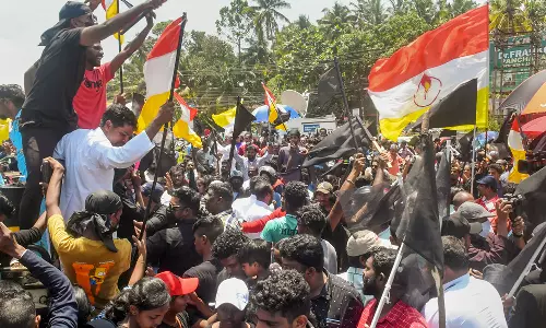 വിഴിഞ്ഞം സമരക്കാരുമായി മുഖ്യമന്ത്രി നടത്തിയ ചർച്ചയും പരാജയം