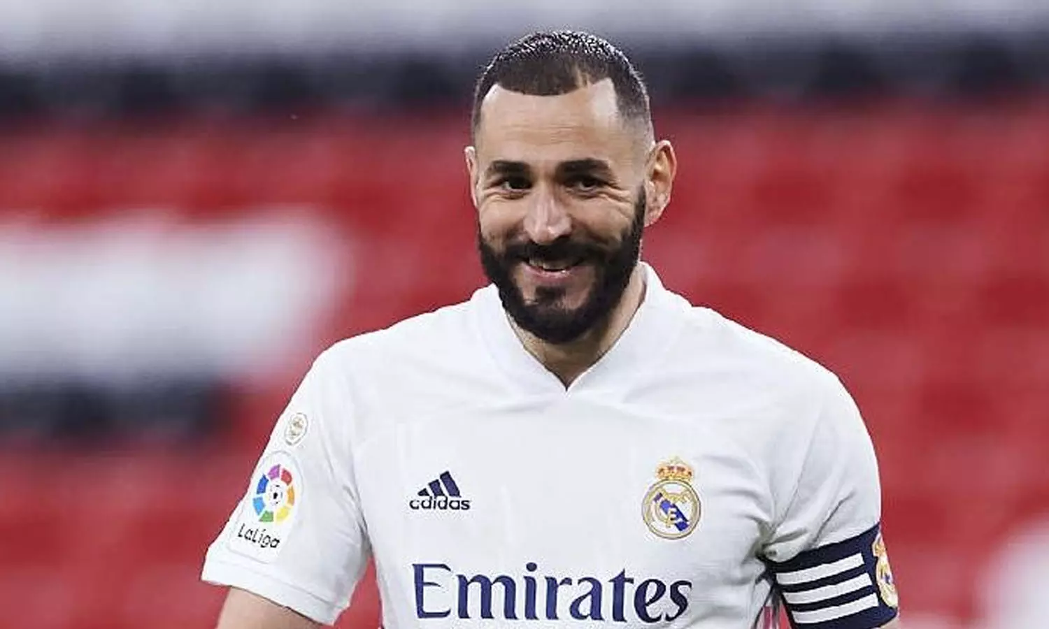 ഈ വർഷത്തെ യുവേഫയുടെ ബെസ്റ്റ് ഫുട്‌ബോളർ പുരസ്‌കാരം കരീം ബെൻസിമക്ക്‌