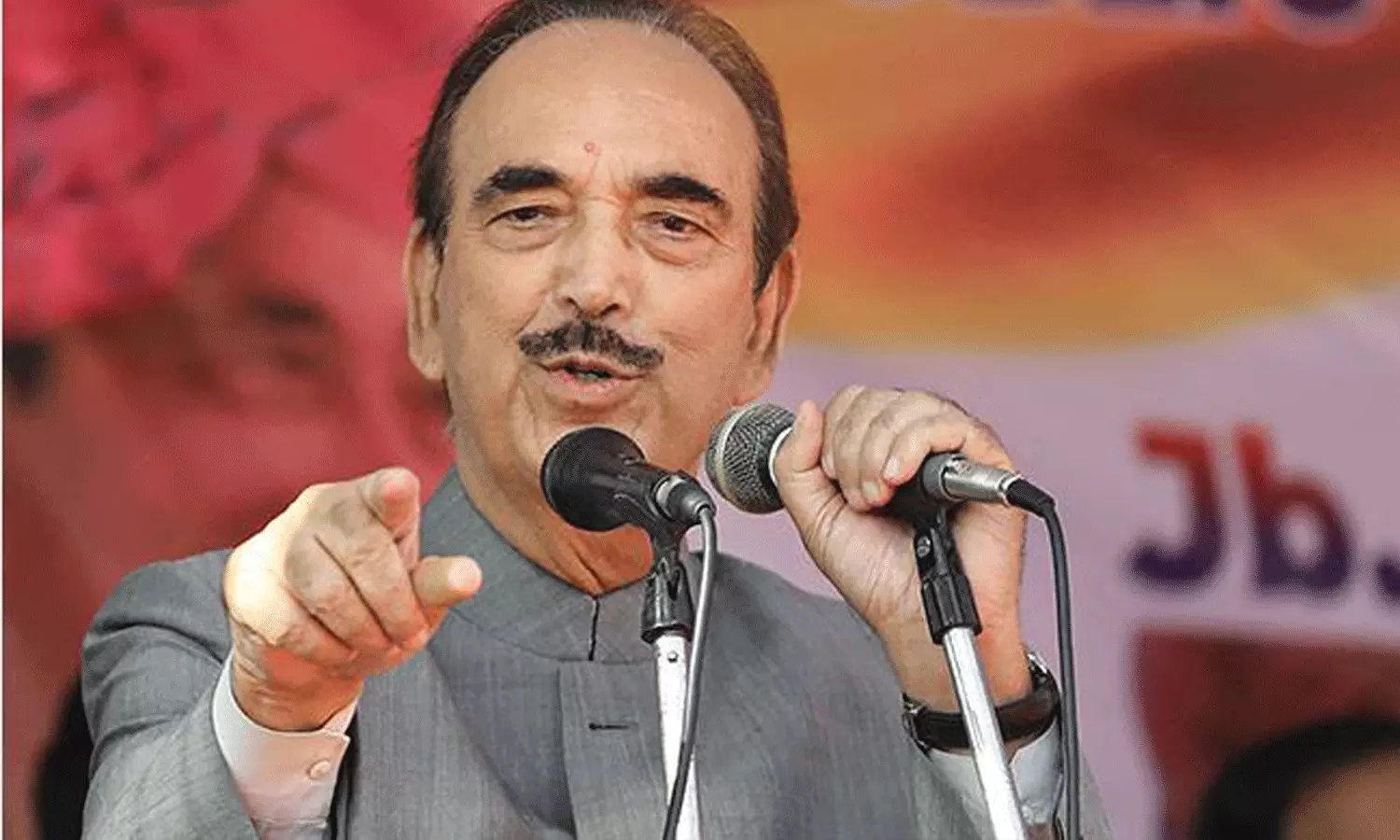 ഗുലാം നബി ആസാദ് കോൺഗ്രസിൽ നിന്ന് രാജി വെച്ചു ഗുലാം നബി ആസാദ് കോൺഗ്രസിൽ നിന്ന് രാജി വെച്ചു