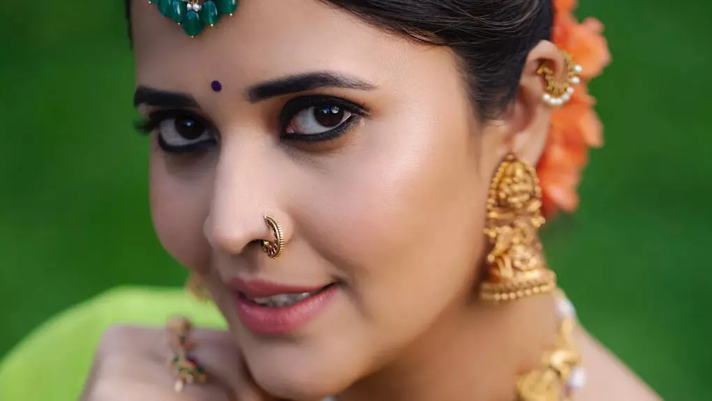 നടി അനസൂയയുടെ ട്വീറ്റ്; ട്വിറ്ററിൽ ട്രൻഡിങ്ങായി ആന്റി നടി അനസൂയയുടെ ട്വീറ്റ്; ട്വിറ്ററിൽ ട്രൻഡിങ്ങായി ആന്റി