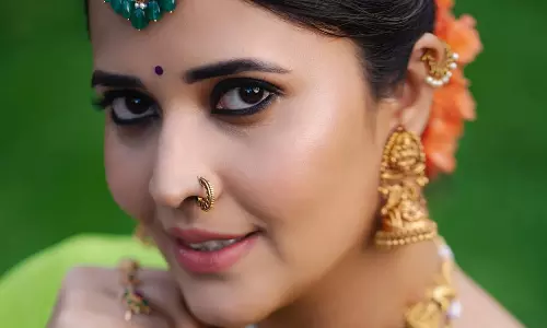 നടി അനസൂയയുടെ ട്വീറ്റ്; ട്വിറ്ററിൽ ട്രൻഡിങ്ങായി ആന്റി