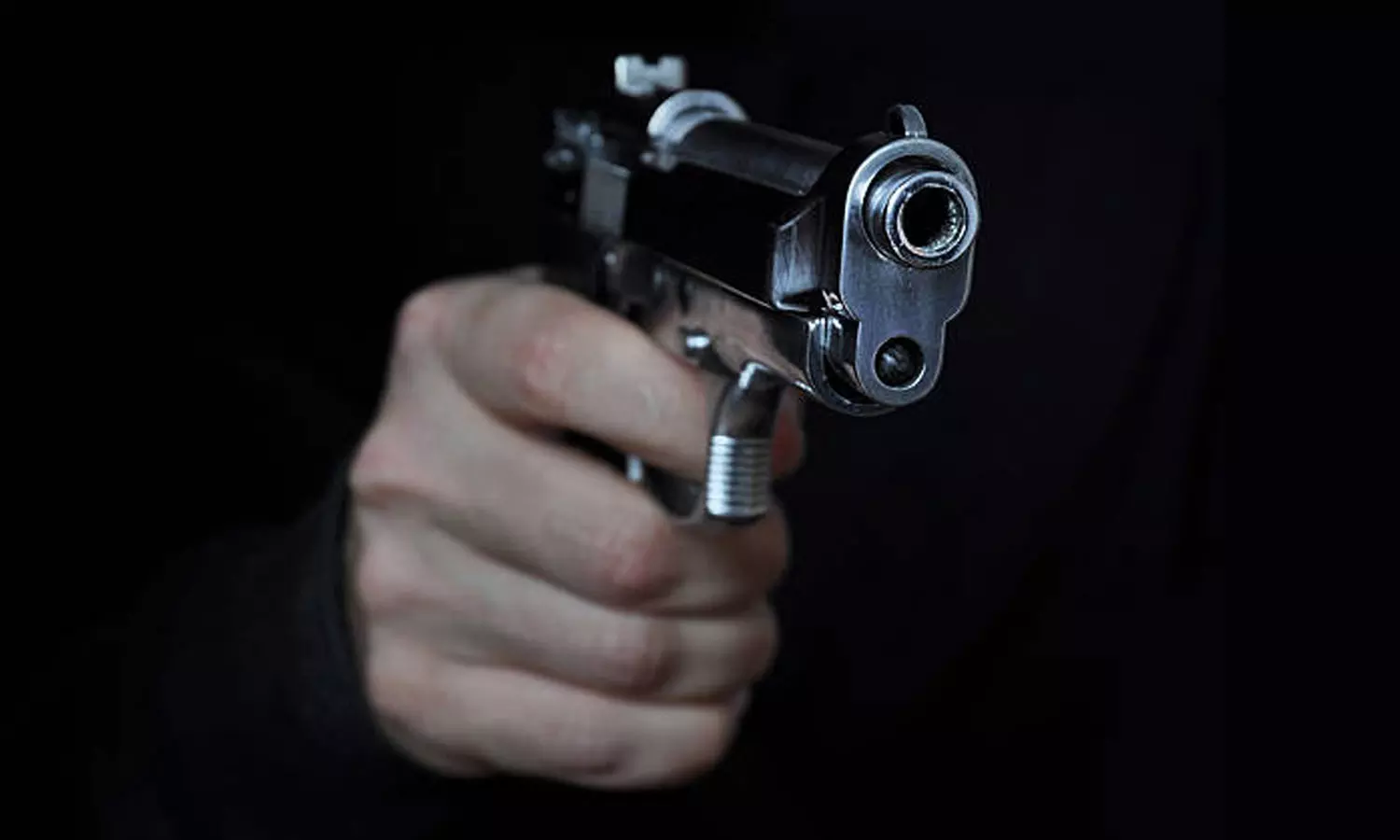 യുവാവുമായുള്ള ചാറ്റിങ് നിർത്തിയതിന് 16കാരിയെ വെടിവച്ചു; രണ്ടു പേർ അറസ്റ്റിൽ