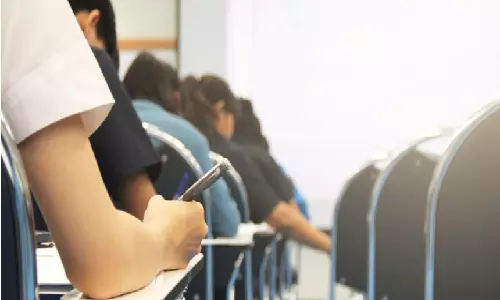 സിബിഎസ്ഇ പരീക്ഷയിൽ ഉന്നതവിജയം നേടിയ വിദ്യാർത്ഥികൾക്ക് അനുമോദനം