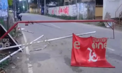 അക്രമം തുടരുന്നു: തിരുവനന്തപുരത്ത് സി.പി.എം കൊടിമരങ്ങൾ നശിപ്പിച്ച നിലയിൽ