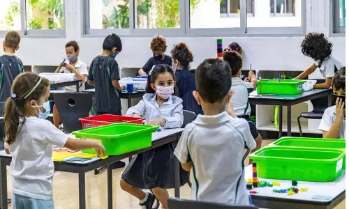 വേനലവധി കഴിഞ്ഞു; യു എ ഇയിലെ സ്‌കൂളുകൾ നാളെ തുറക്കും