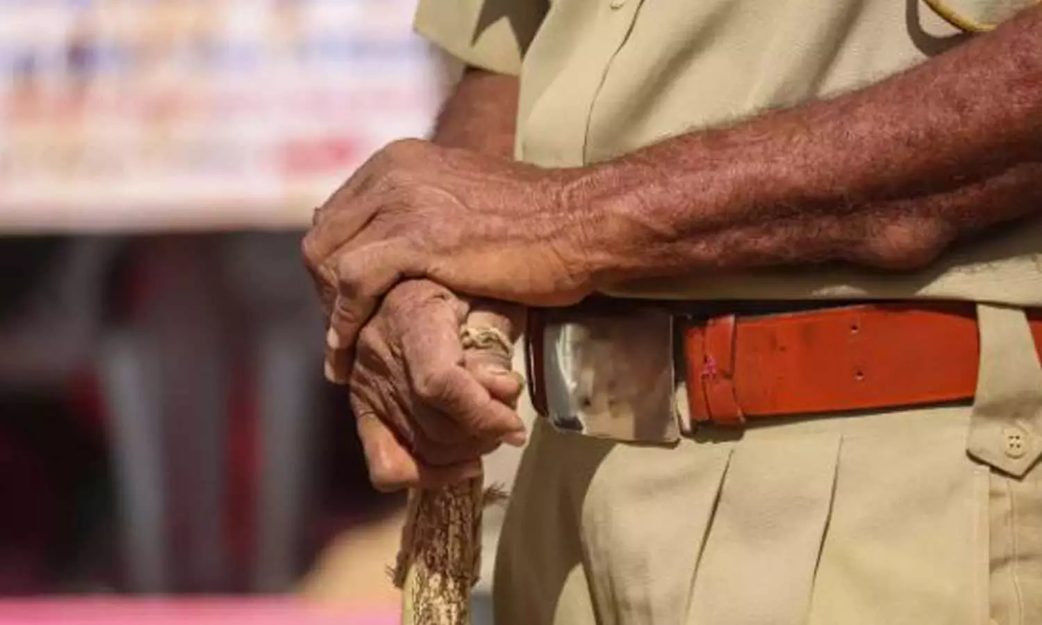 കേസെടുക്കുമെന്ന് ഭീഷണിപ്പെടുത്തി വ്യവസായിയിൽ നിന്ന് അഞ്ചുലക്ഷം തട്ടിയെടുത്തു; കോൺസ്റ്റബിൾ ഉൾപ്പെടെ രണ്ടുപേർ അറസ്റ്റിൽ കേസെടുക്കുമെന്ന് ഭീഷണിപ്പെടുത്തി വ്യവസായിയിൽ നിന്ന് അഞ്ചുലക്ഷം തട്ടിയെടുത്തു; കോൺസ്റ്റബിൾ ഉൾപ്പെടെ രണ്ടുപേർ അറസ്റ്റിൽ