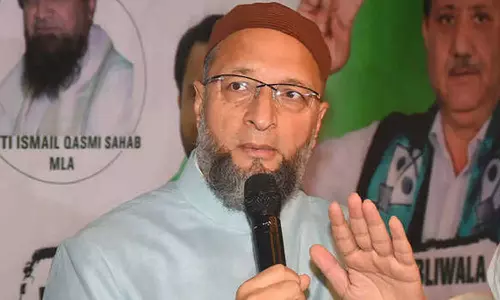 ഇന്ത്യയിൽ നമസ്‌കരിക്കാൻ ഇനി പൊലീസ് പെർമിഷനും വേണോ?- അസദുദ്ദീൻ ഉവൈസി