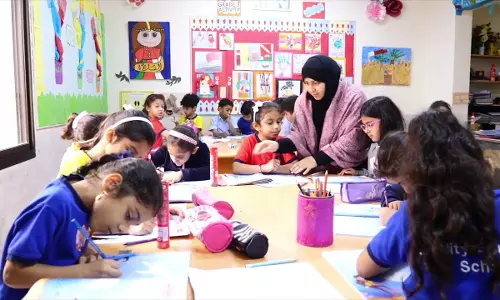 ബഹ്റൈനിൽ സർക്കാർ സ്കൂളുകളിലെ മുഴുവൻ വിദ്യാർഥികൾക്കും 25 ദിനാറിന്‍റെ കൂപ്പൺ